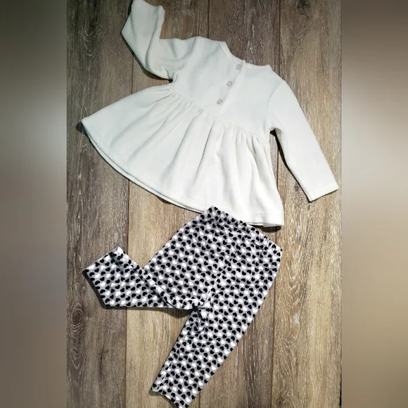 Off-White Terry Velour Tunic with Black and White Heart Print Leggings Size 6-9M - Picture 2 of 9